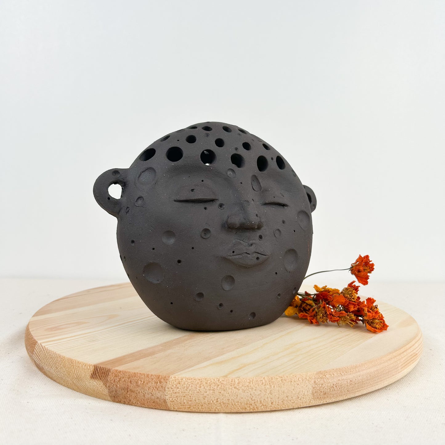 Natural Black Moon with Handles Lg