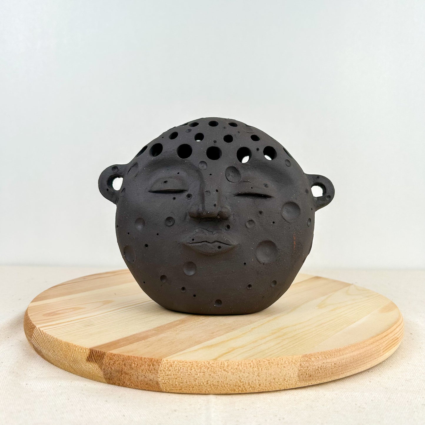 Natural Black Moon with Handles Lg