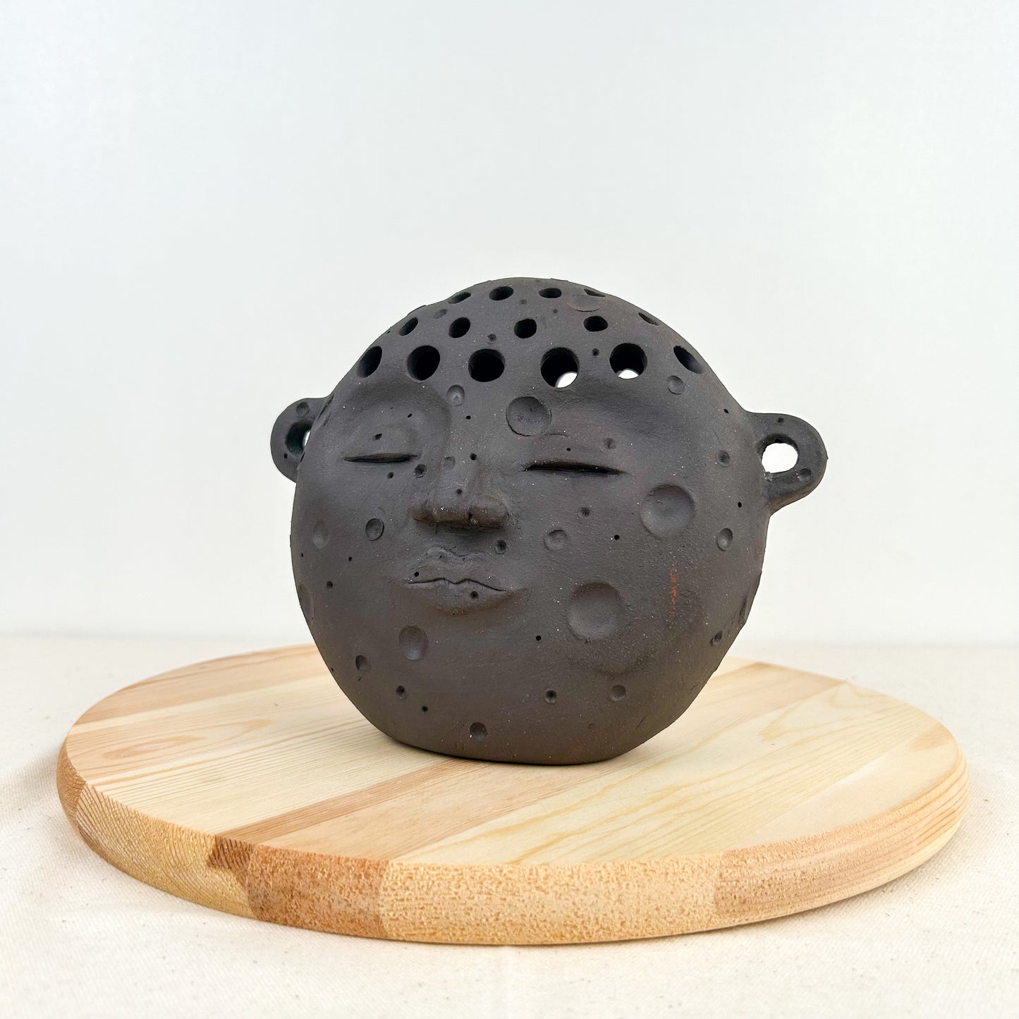 Natural Black Moon with Handles Lg